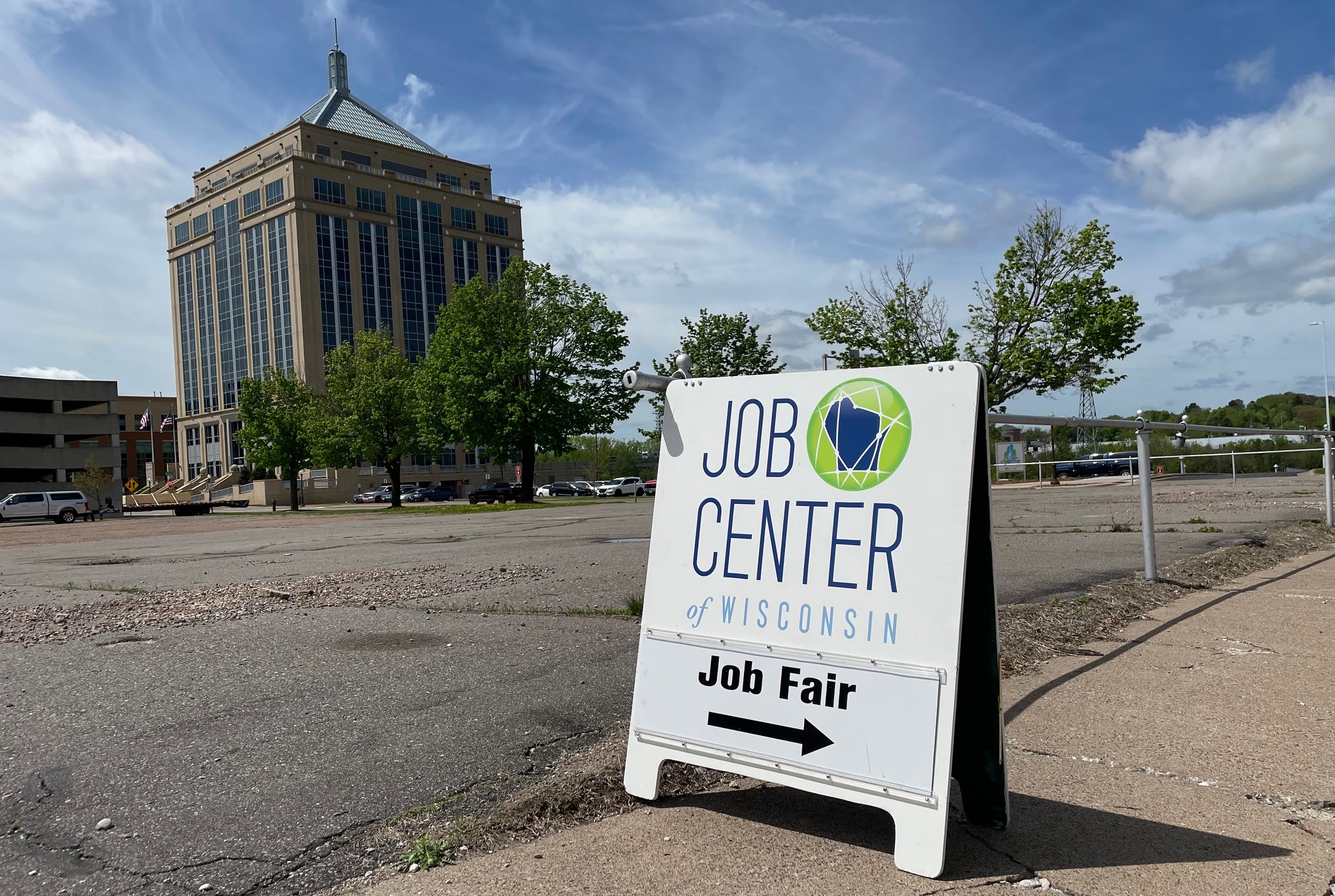 GOP bills would tighten Wisconsin unemployment insurance, ban guaranteed income programs